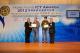 Mr. Tony Pang and Dr. Moses Cheng, GBS, JP grant the award to One Zero Digital Ltd.